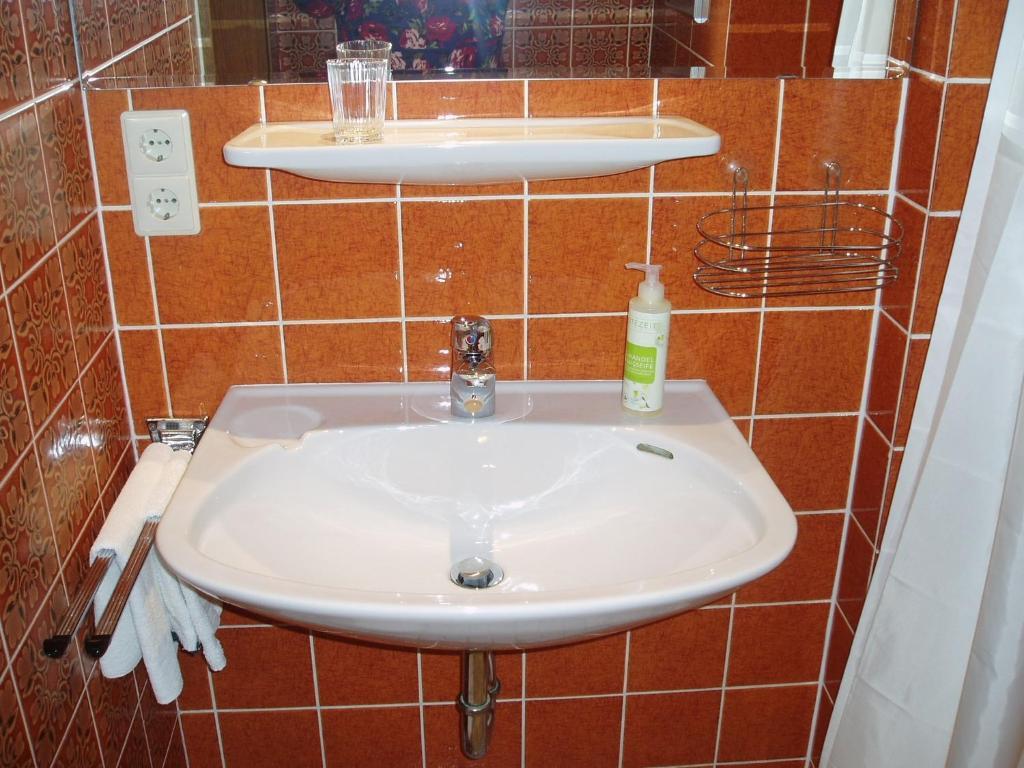 Schwarzwaldhotel / Wolfach Pokoj fotografie